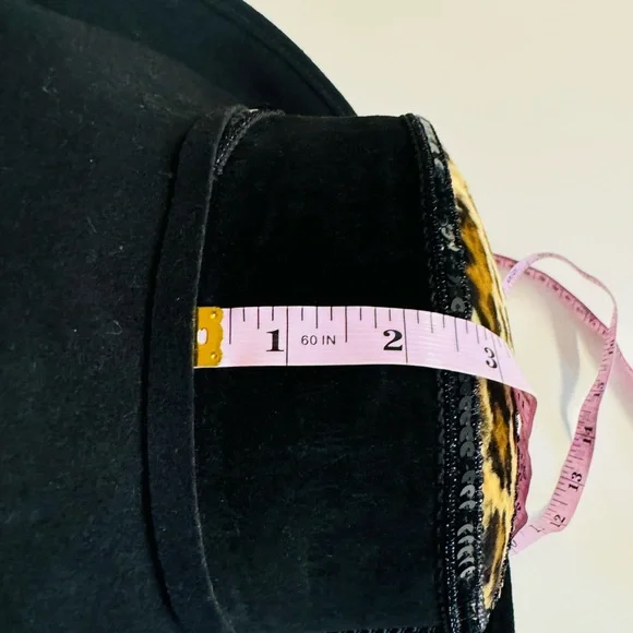 Vtg.Sonni 100% wool felt wide brim hat with faux fur and sequins.One Size